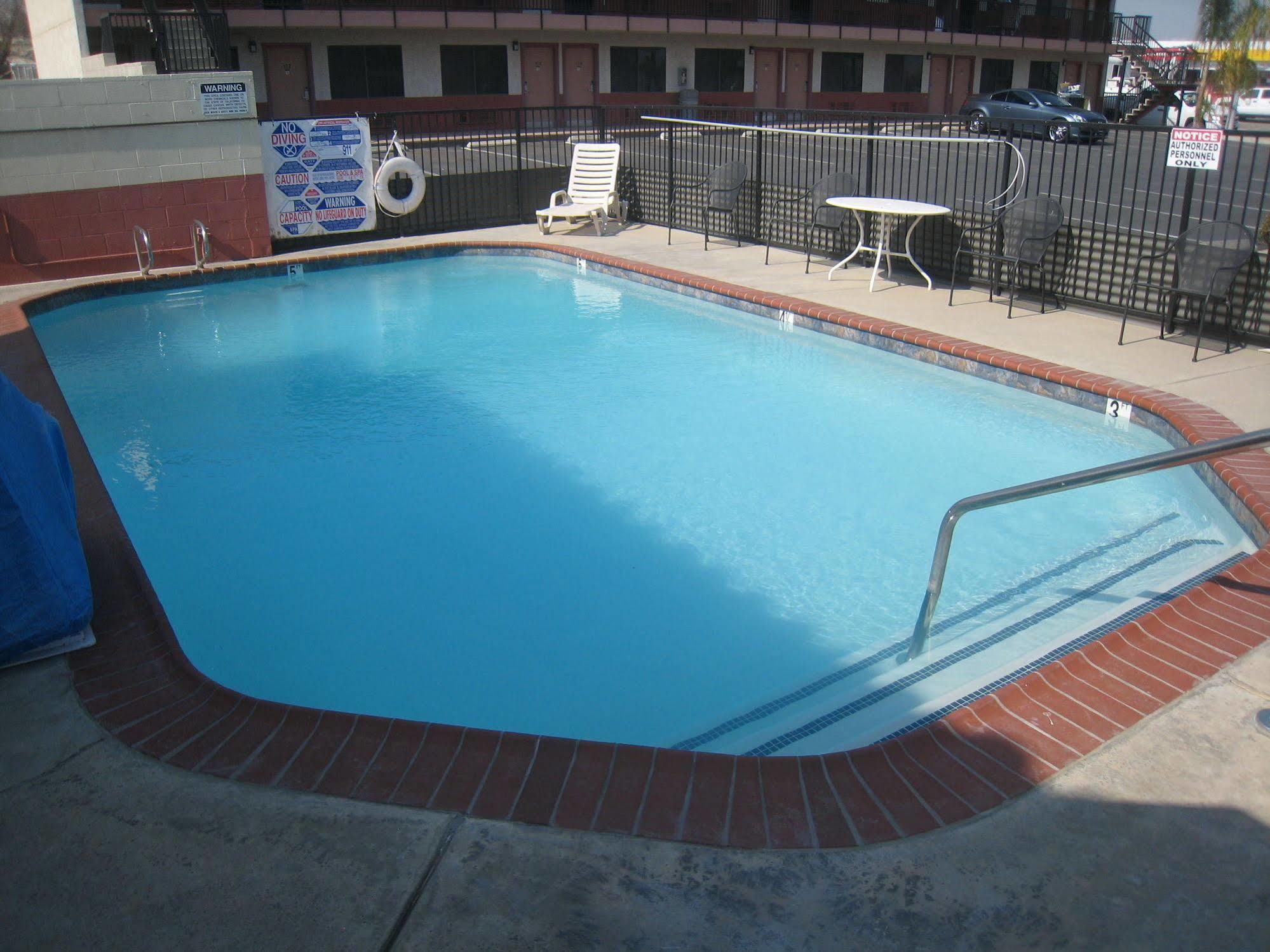 Motel 8 Maricopa Exterior foto